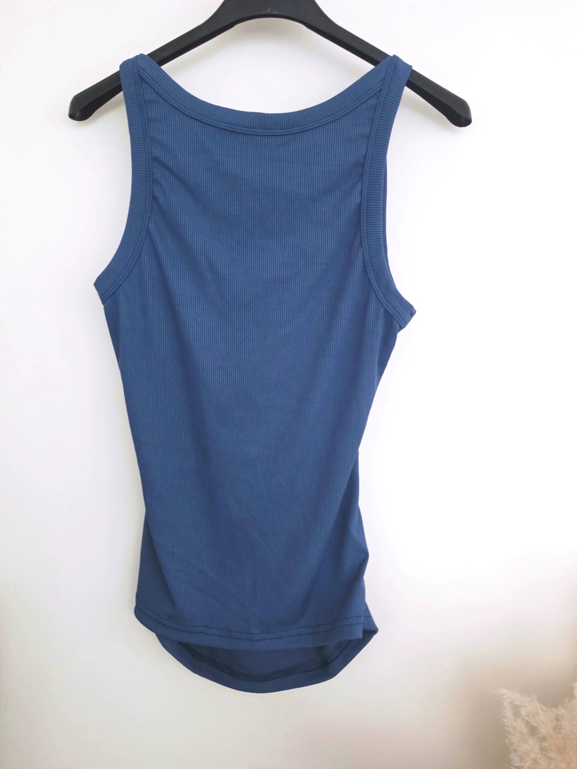 Débardeur bleu jean à maille côtelée extensible