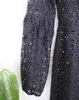 Robe de plage noire ajourée