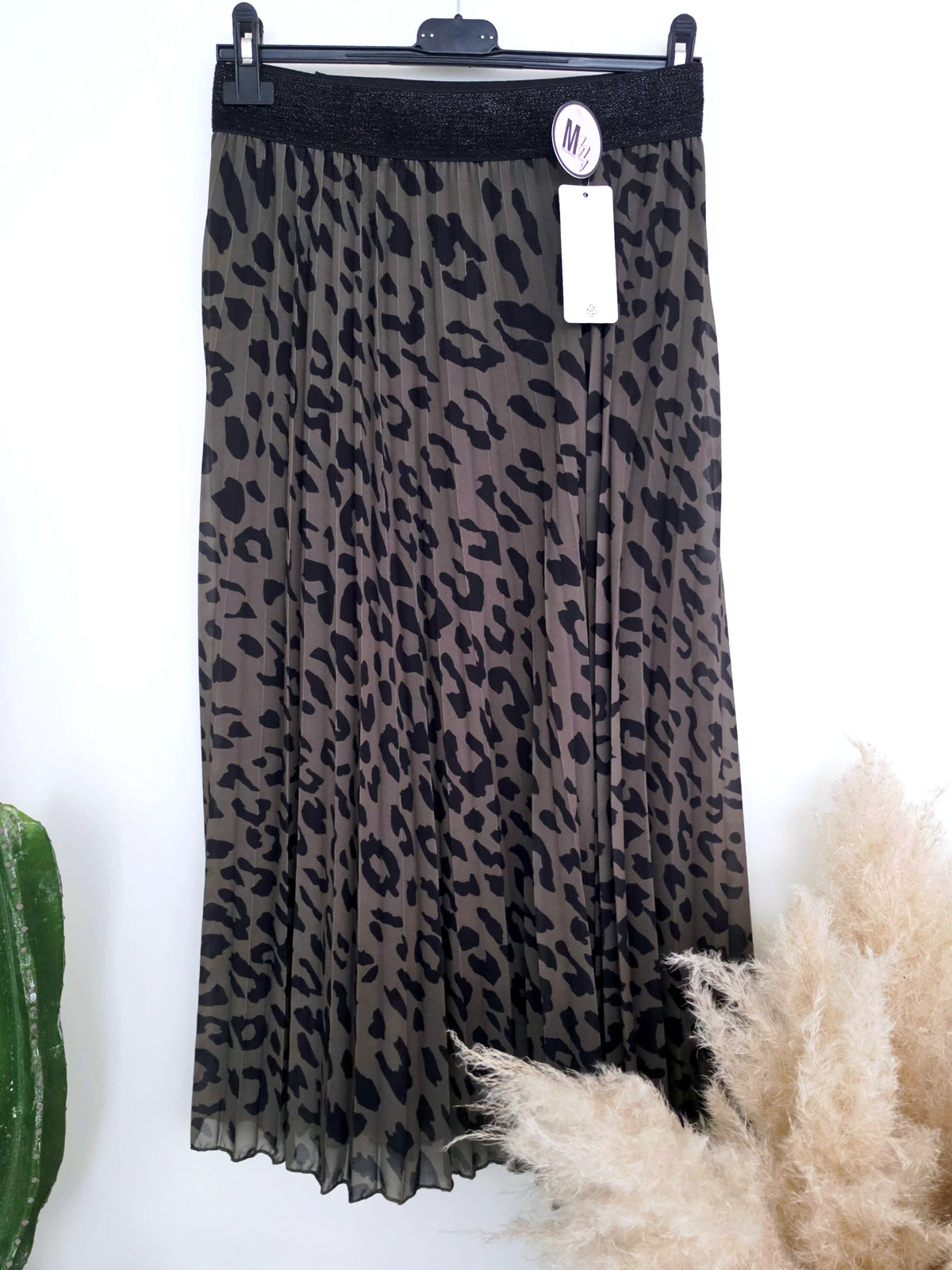 Jupe kaki à imprimé léopard - 𝐌𝐚𝐫𝐢𝐧𝐚𝟒𝟒𝐟𝐚𝐦𝐢𝐥𝐲