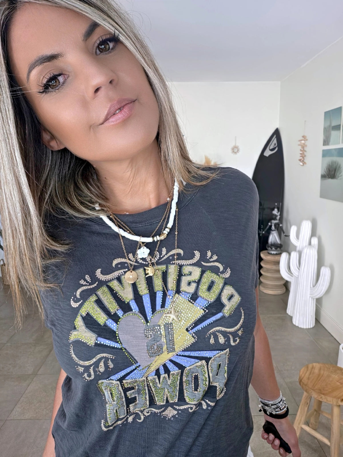 T-shirt gris Power à strass - 𝐌𝐚𝐫𝐢𝐧𝐚𝟒𝟒𝐟𝐚𝐦𝐢𝐥𝐲