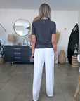 Pantalon blanc à jambes droites - 𝐌𝐚𝐫𝐢𝐧𝐚𝟒𝟒𝐟𝐚𝐦𝐢𝐥𝐲