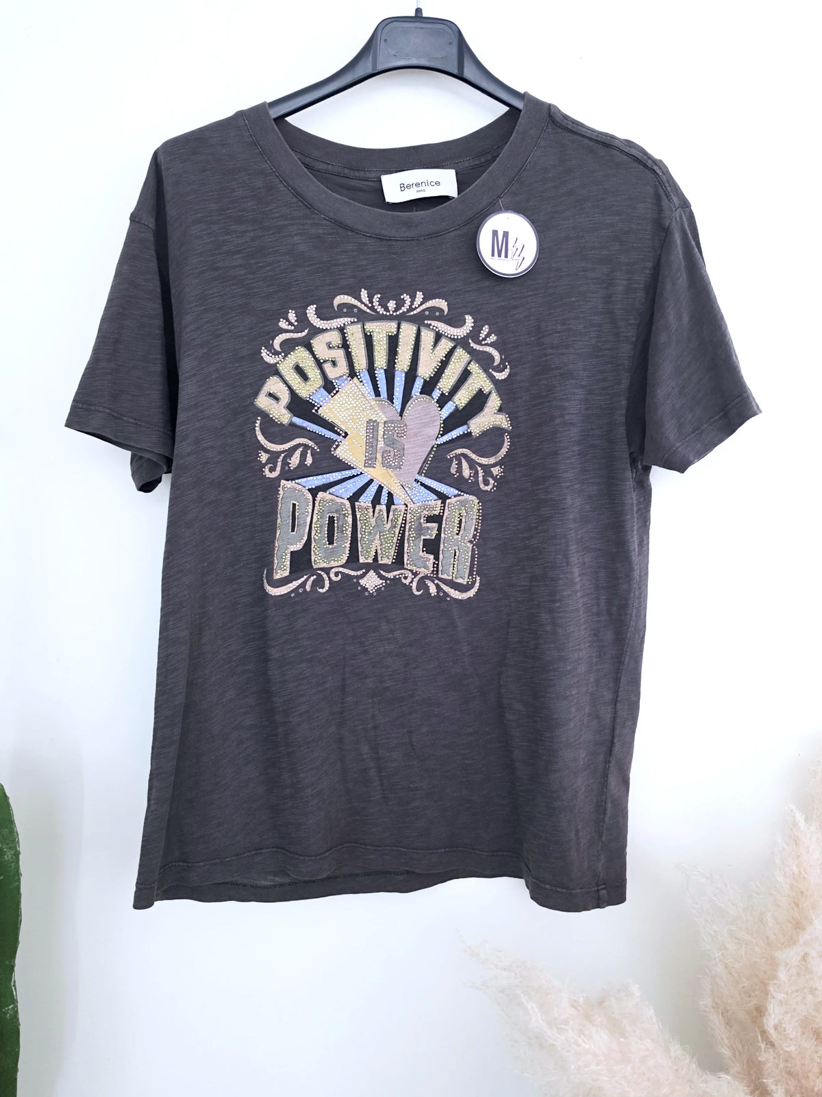 T-shirt gris Power à strass - 𝐌𝐚𝐫𝐢𝐧𝐚𝟒𝟒𝐟𝐚𝐦𝐢𝐥𝐲