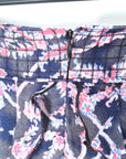 Jupe à imprimé bleu marine et rose