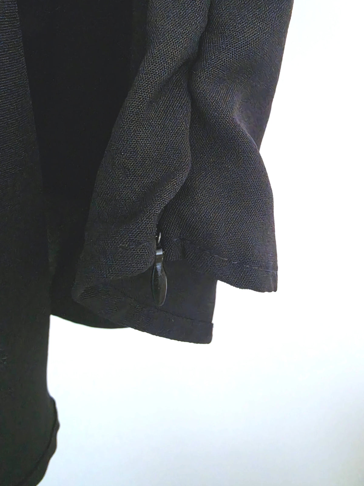 Top noir à effet croisé - 𝐌𝐚𝐫𝐢𝐧𝐚𝟒𝟒𝐟𝐚𝐦𝐢𝐥𝐲