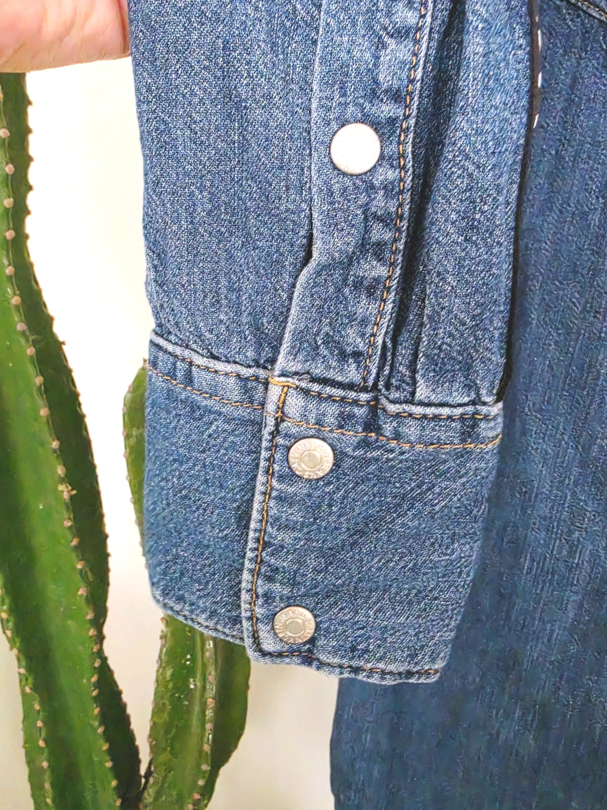 Robe en jean bleu avec bandes latérales - 𝐌𝐚𝐫𝐢𝐧𝐚𝟒𝟒𝐟𝐚𝐦𝐢𝐥𝐲