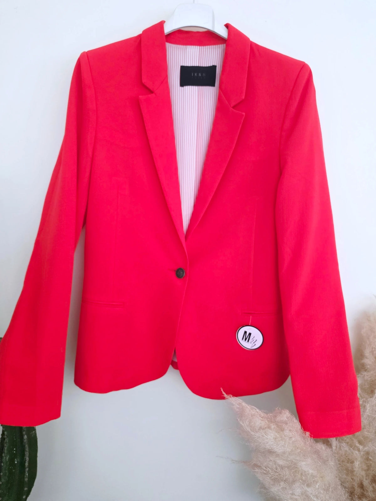 Veste cintrée rouge vif - 𝐌𝐚𝐫𝐢𝐧𝐚𝟒𝟒𝐟𝐚𝐦𝐢𝐥𝐲