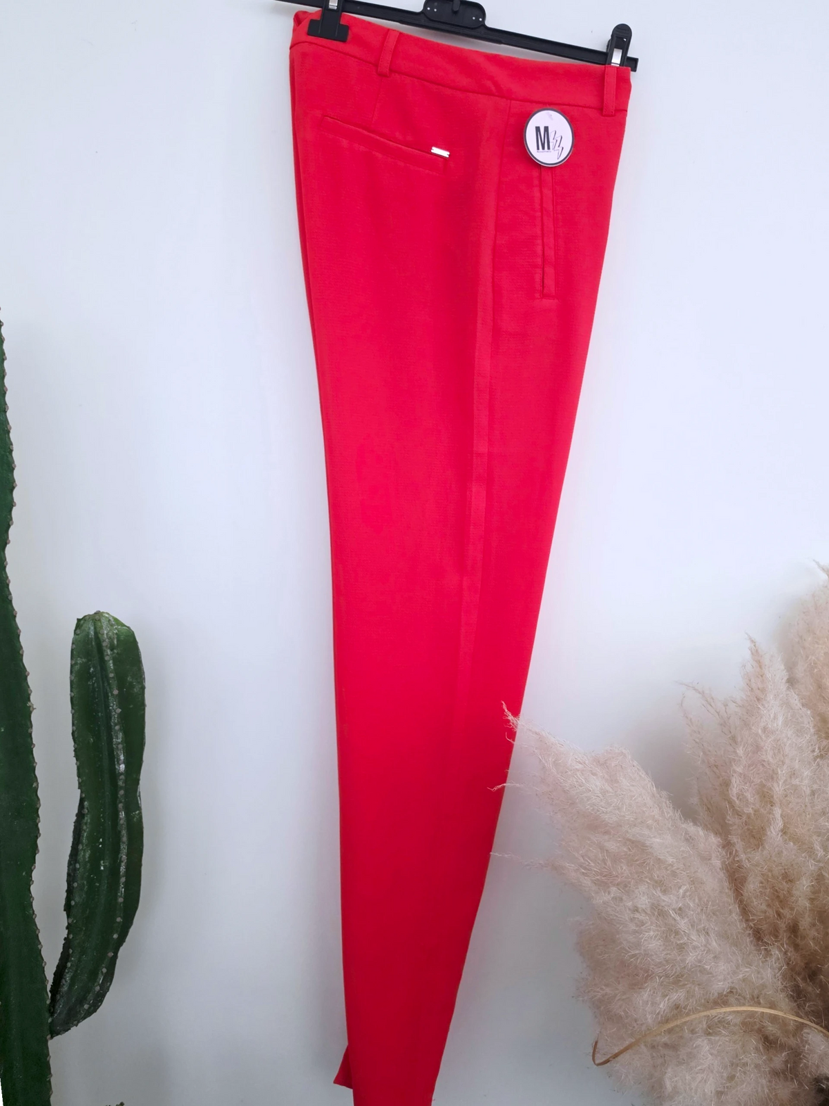 Pantalon chic rouge vif - 𝐌𝐚𝐫𝐢𝐧𝐚𝟒𝟒𝐟𝐚𝐦𝐢𝐥𝐲