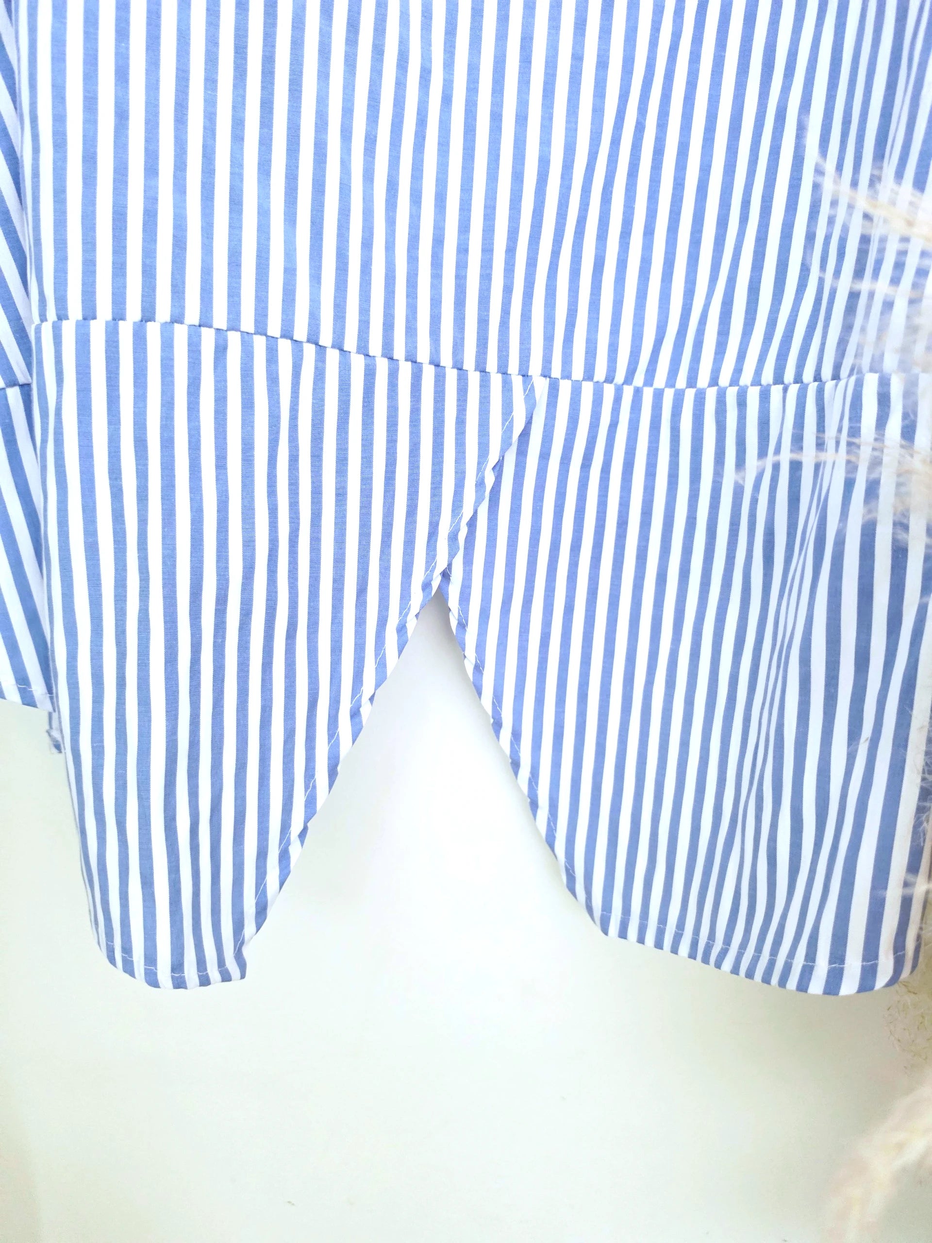 Chemise asymétrique à rayures bleu ciel