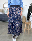 Jupe longue bleu marine à imprimé - 𝐌𝐚𝐫𝐢𝐧𝐚𝟒𝟒𝐟𝐚𝐦𝐢𝐥𝐲