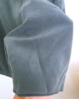 Débardeur vert à bordure en dentelle noire