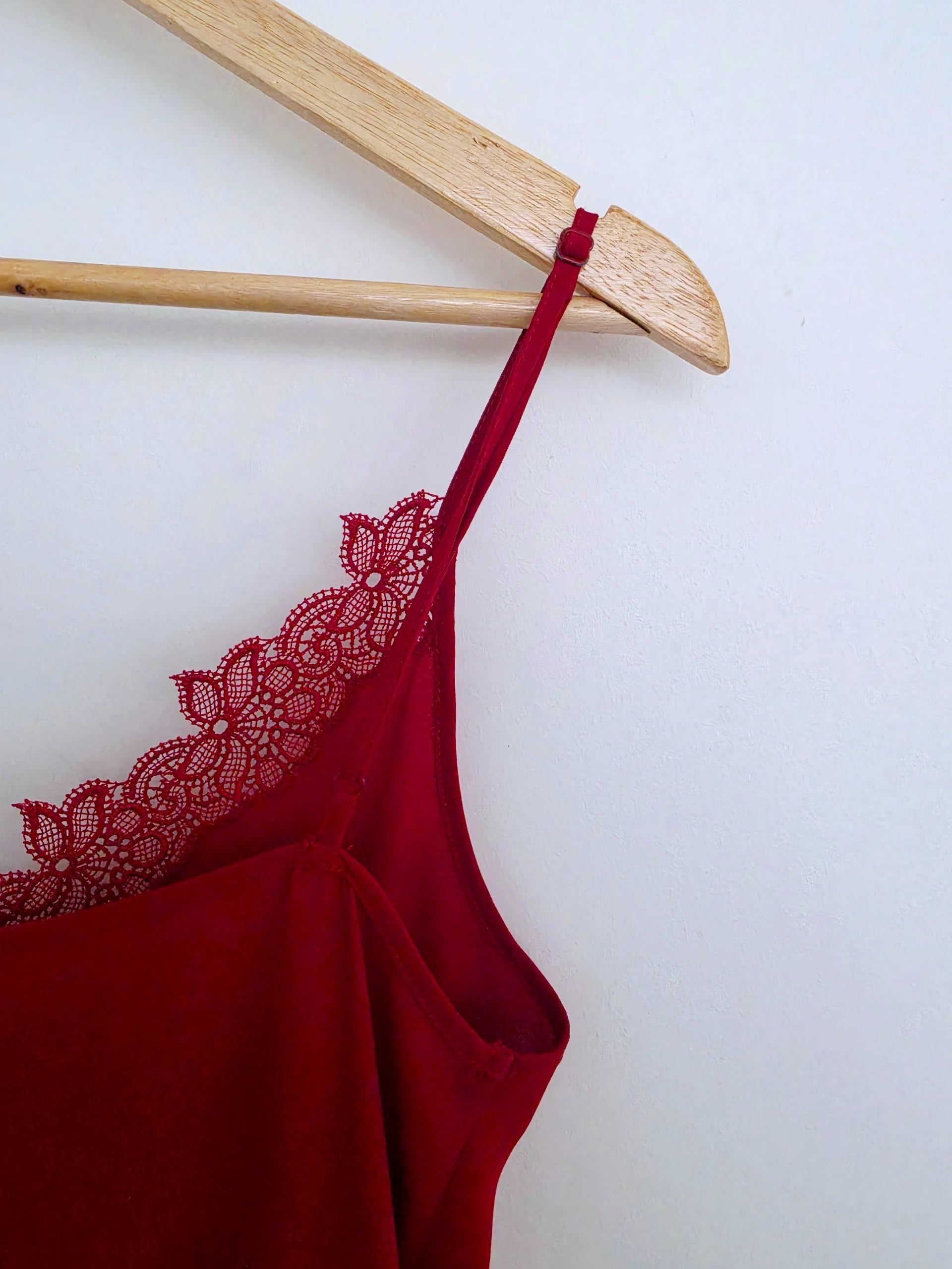 Débardeur rouge sang
