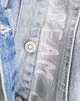 Veste en jean entièrement customisée