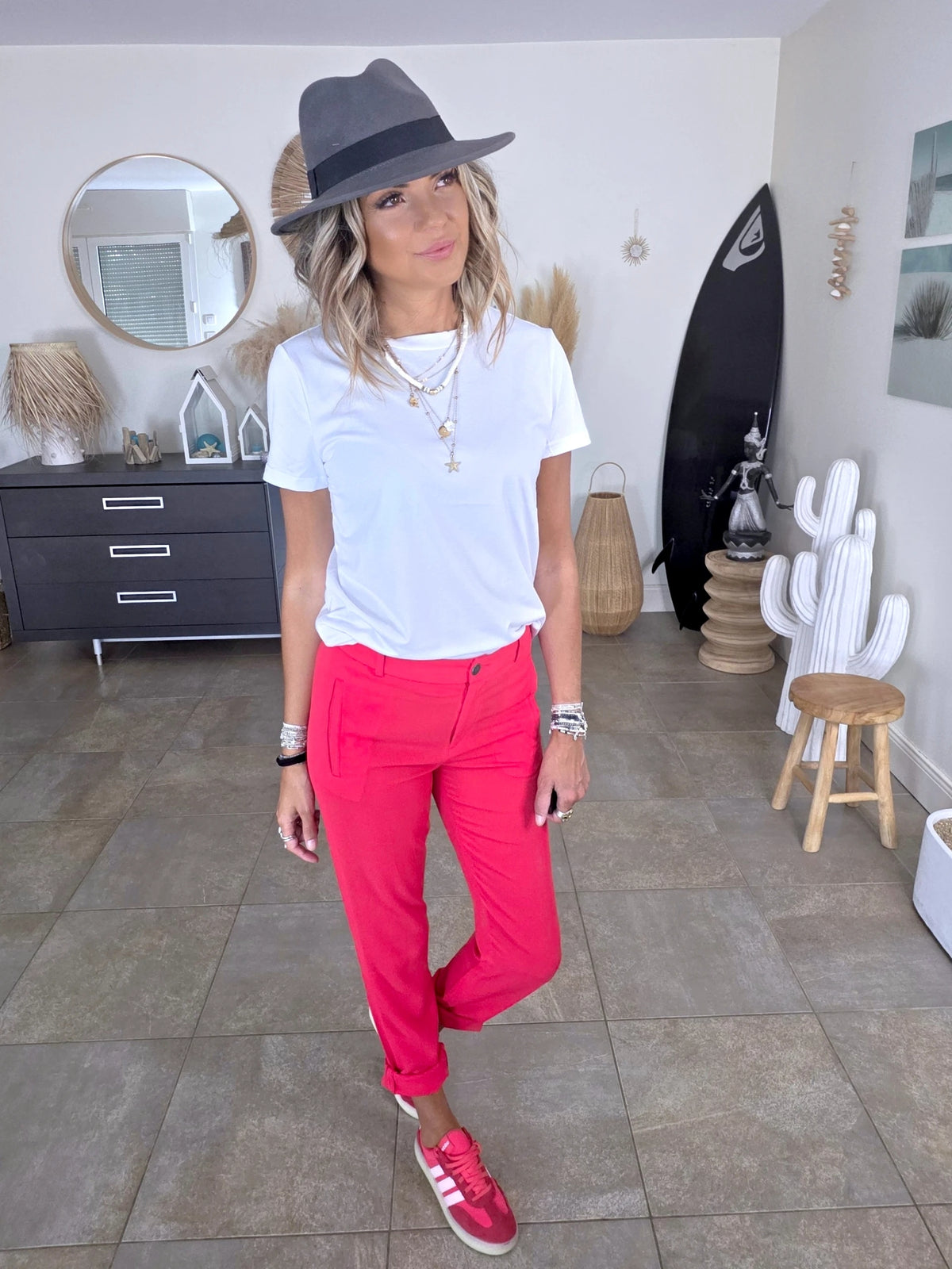 T-shirt blanc dos coeur dentelle - 𝐌𝐚𝐫𝐢𝐧𝐚𝟒𝟒𝐟𝐚𝐦𝐢𝐥𝐲