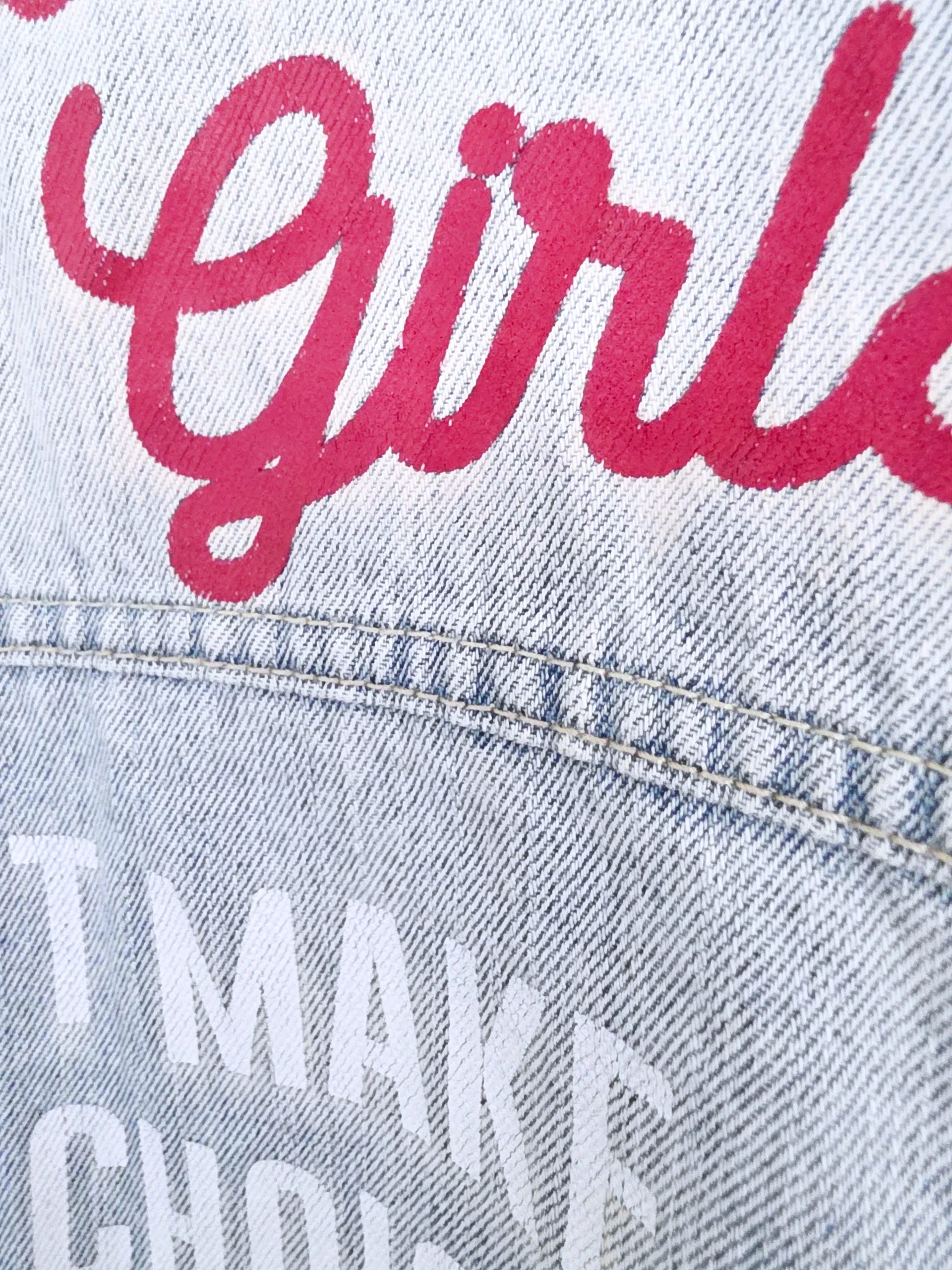 Veste en jean entièrement customisée