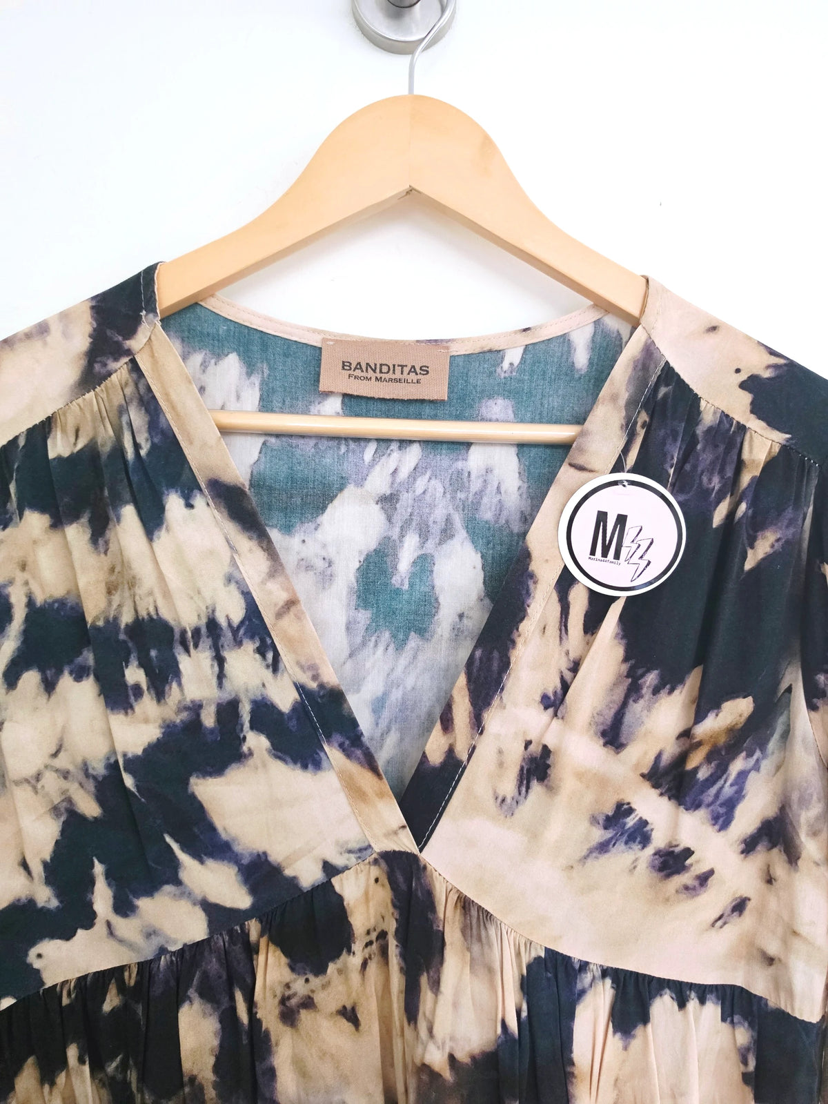Robe tie and dye