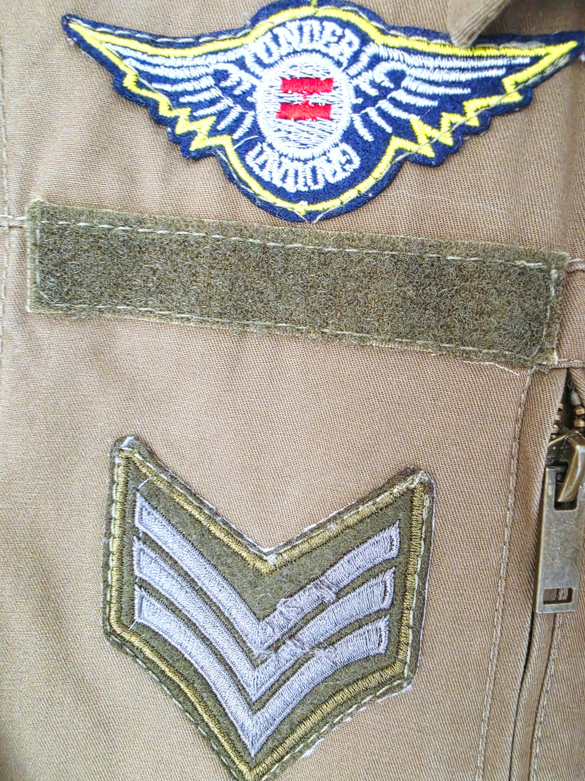 Veste militaire kaki - 𝐌𝐚𝐫𝐢𝐧𝐚𝟒𝟒𝐟𝐚𝐦𝐢𝐥𝐲