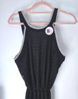 Robe noire ajourée