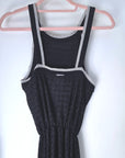 Robe noire ajourée