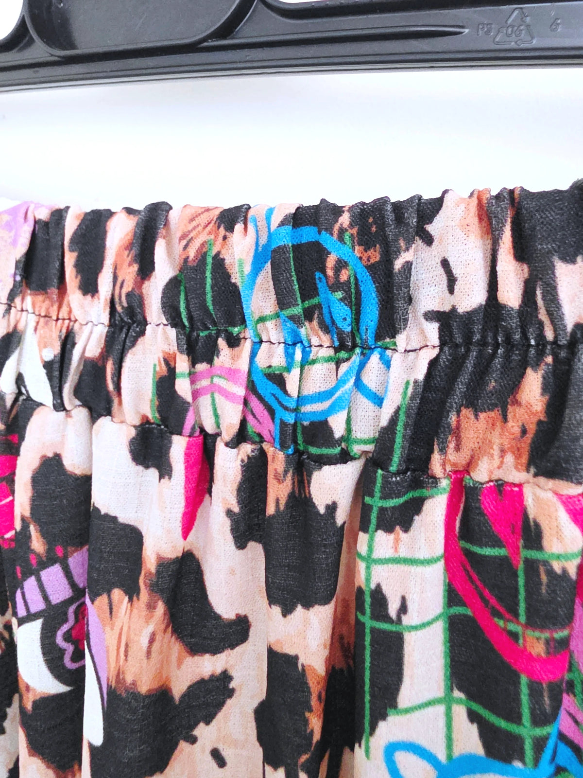 Pantalon à imprimé léopard avec tags - 𝐌𝐚𝐫𝐢𝐧𝐚𝟒𝟒𝐟𝐚𝐦𝐢𝐥𝐲