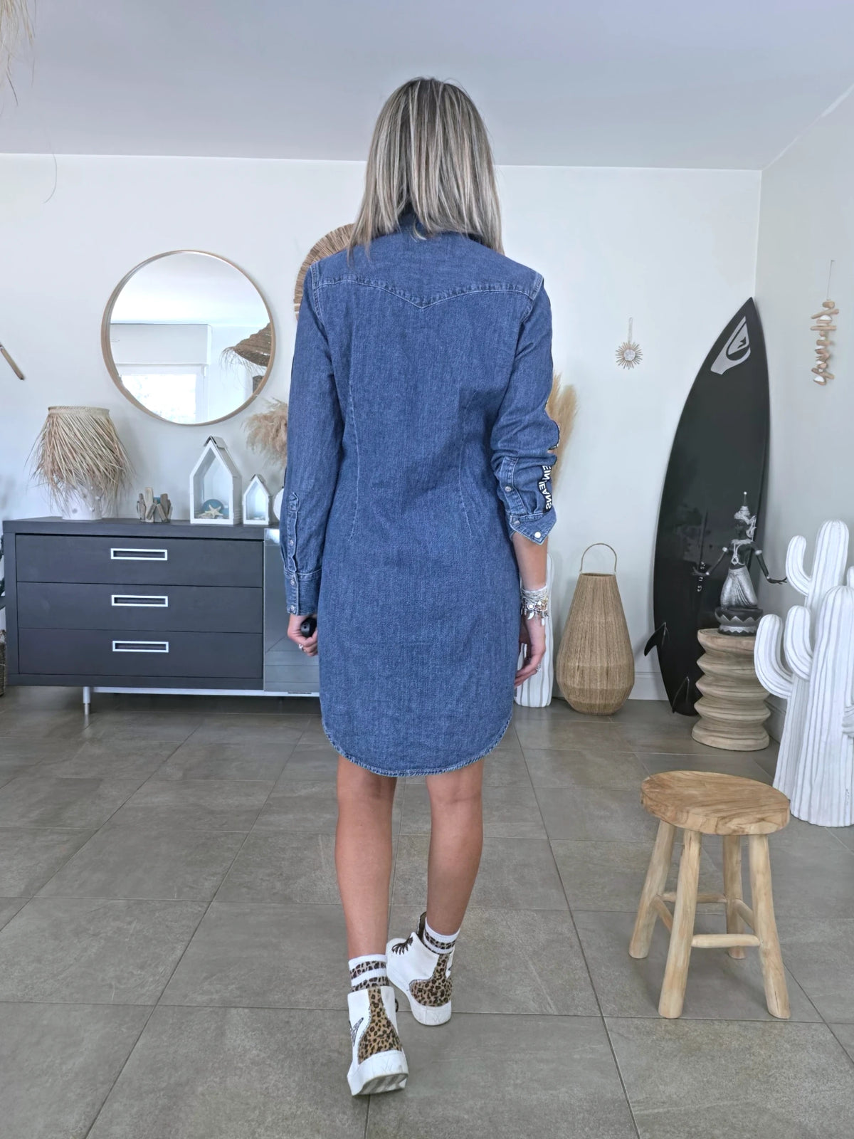Robe en jean bleu avec bandes latérales - 𝐌𝐚𝐫𝐢𝐧𝐚𝟒𝟒𝐟𝐚𝐦𝐢𝐥𝐲
