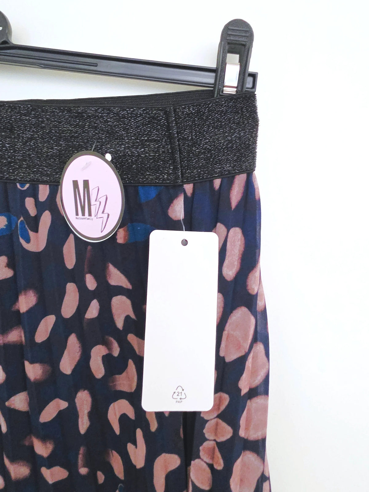Jupe longue bleu marine à imprimé - 𝐌𝐚𝐫𝐢𝐧𝐚𝟒𝟒𝐟𝐚𝐦𝐢𝐥𝐲