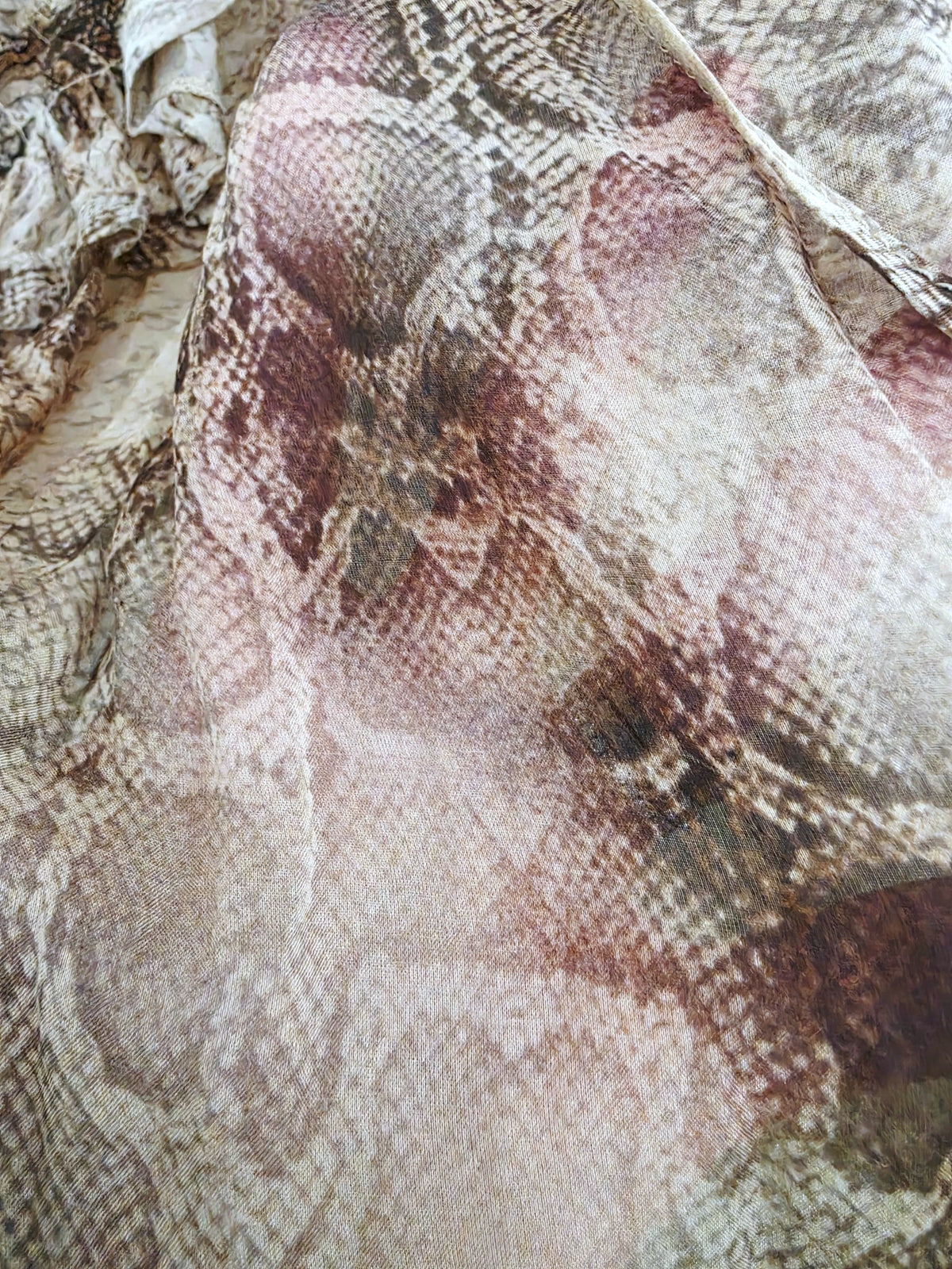 Blouse à imprimé python marron - 𝐌𝐚𝐫𝐢𝐧𝐚𝟒𝟒𝐟𝐚𝐦𝐢𝐥𝐲