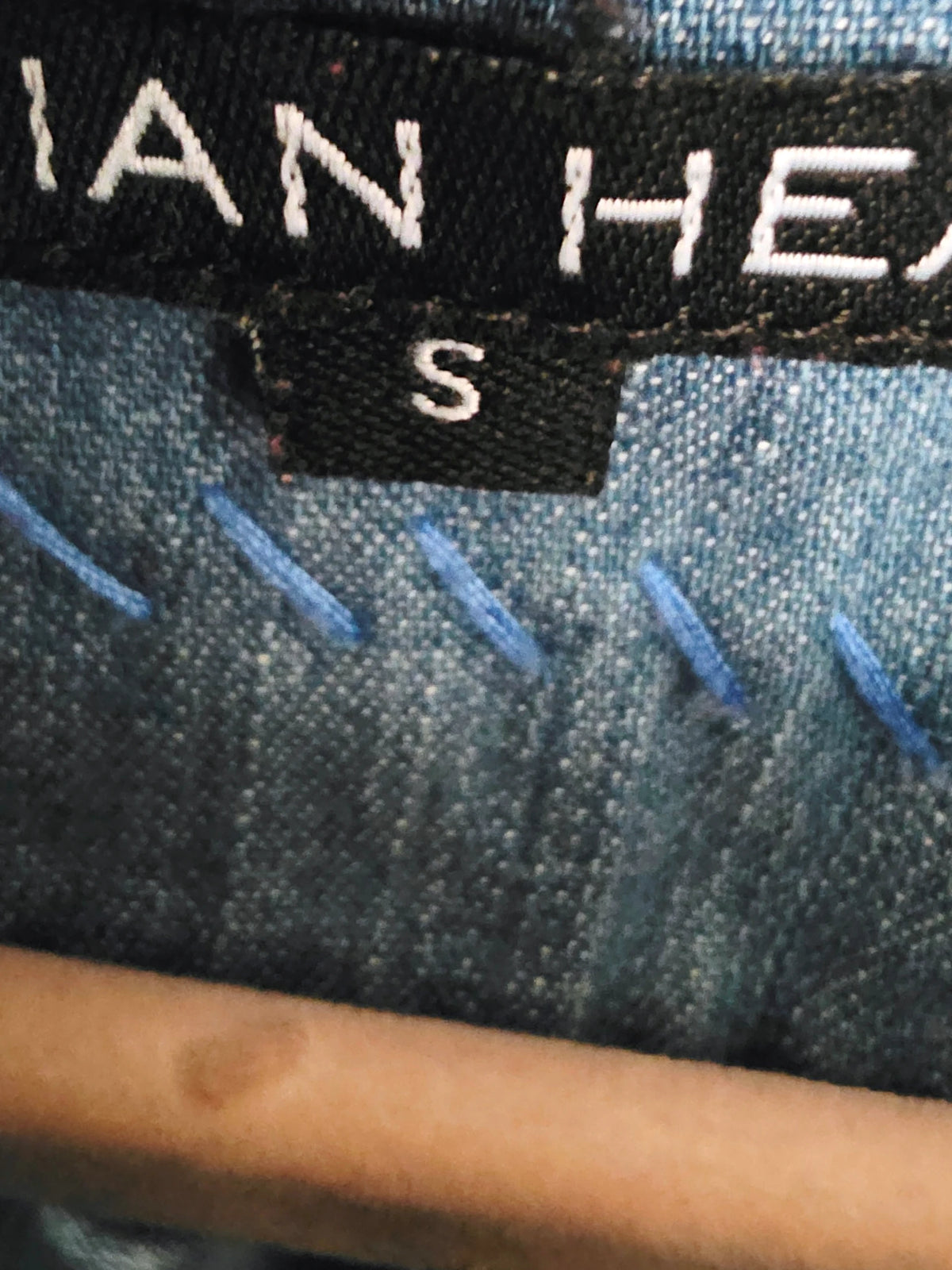 Chemise bleue rock'n'roll - 𝐌𝐚𝐫𝐢𝐧𝐚𝟒𝟒𝐟𝐚𝐦𝐢𝐥𝐲