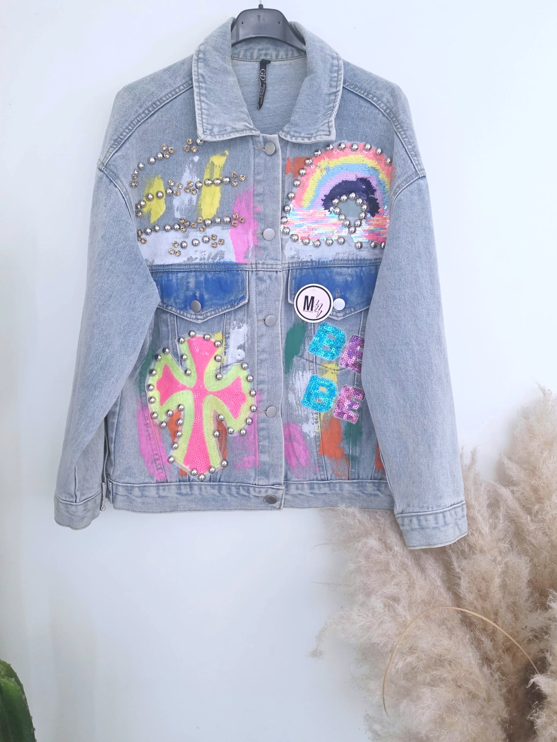 Veste en jean customisée