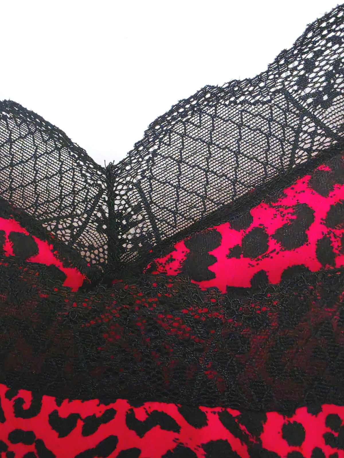 Débardeur rouge à imprimé léopard - 𝐌𝐚𝐫𝐢𝐧𝐚𝟒𝟒𝐟𝐚𝐦𝐢𝐥𝐲