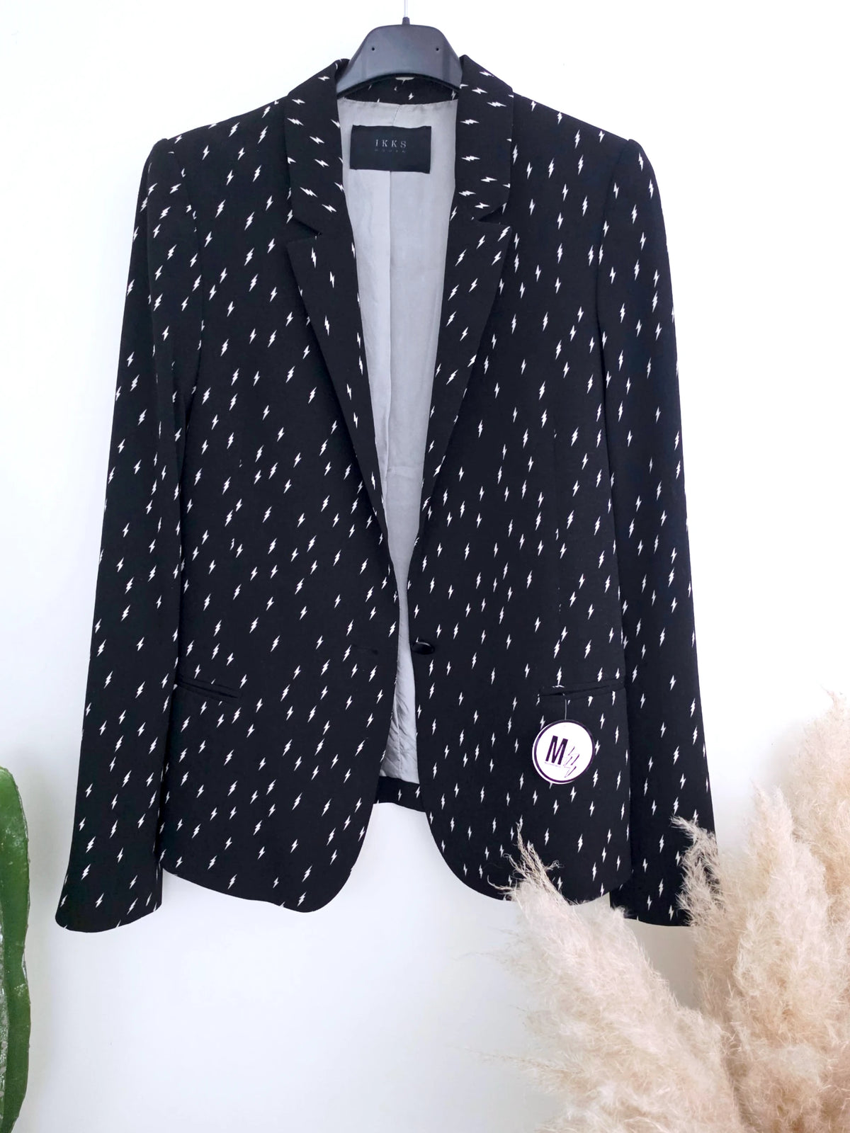 Veste noire à imprimé éclair blanc