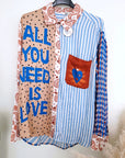 Chemise beige à imprimé et inscriptions