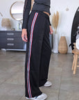 Pantalon noir à bandes latérales - 𝐌𝐚𝐫𝐢𝐧𝐚𝟒𝟒𝐟𝐚𝐦𝐢𝐥𝐲