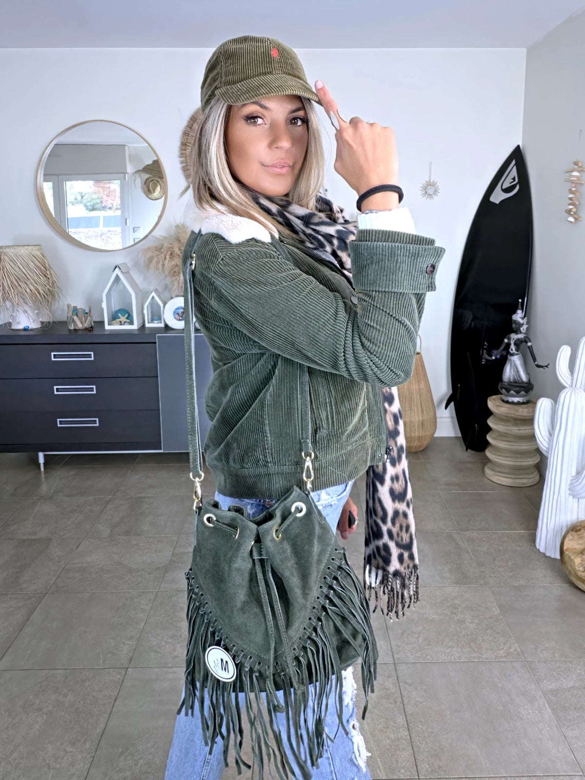 Sac bourse kaki 100% cuir - 𝐌𝐚𝐫𝐢𝐧𝐚𝟒𝟒𝐟𝐚𝐦𝐢𝐥𝐲