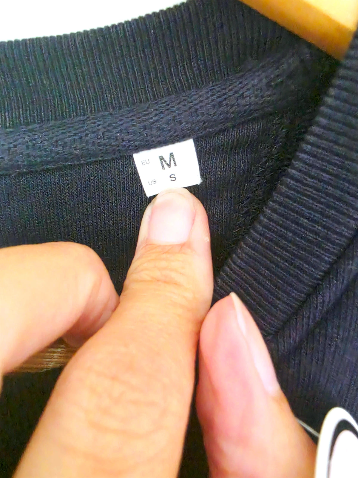 Sweat bleu marine blind test you - 𝐌𝐚𝐫𝐢𝐧𝐚𝟒𝟒𝐟𝐚𝐦𝐢𝐥𝐲