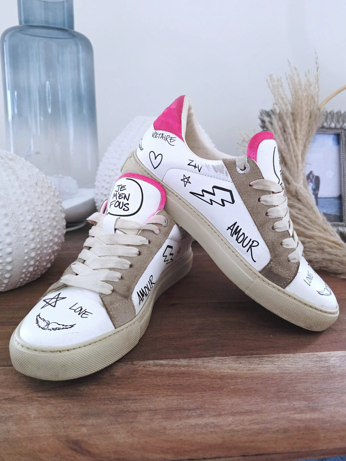 Baskets ZV1747 blanche à tags 100% cuir - 𝐌𝐚𝐫𝐢𝐧𝐚𝟒𝟒𝐟𝐚𝐦𝐢𝐥𝐲