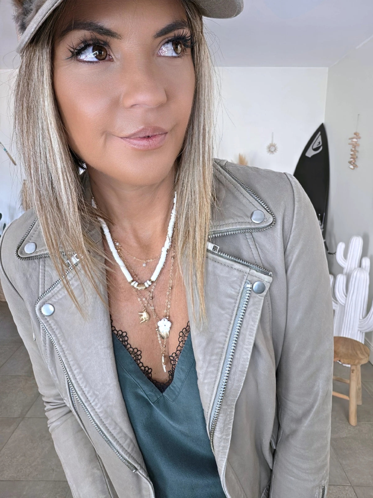 Perfecto beige à effet vieilli patiné