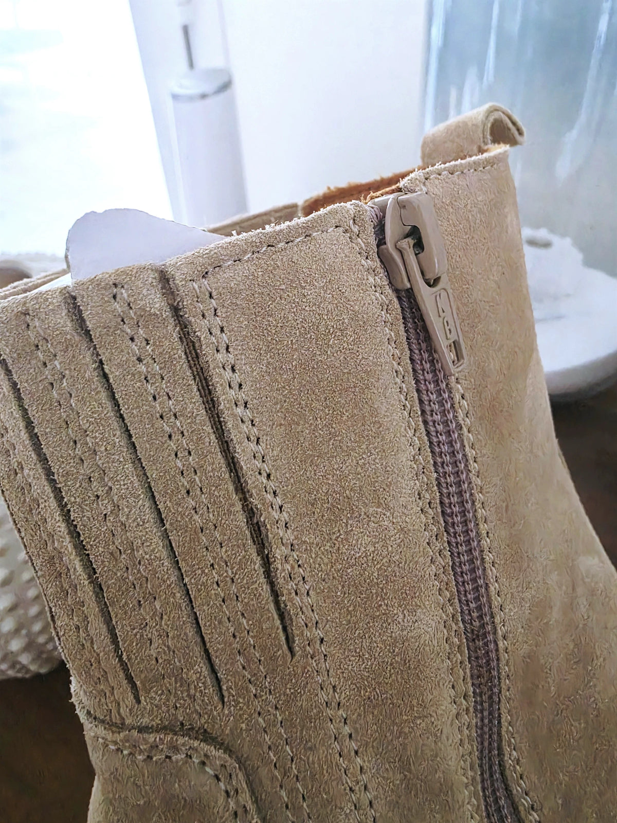 Bottines Janis beiges 100% cuir - 𝐌𝐚𝐫𝐢𝐧𝐚𝟒𝟒𝐟𝐚𝐦𝐢𝐥𝐲
