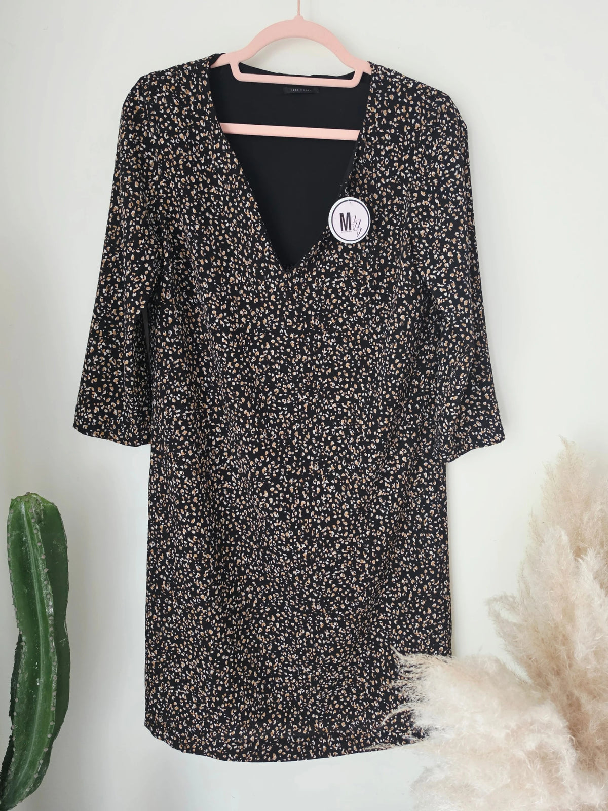 Robe à imprimé noir et marron cognac