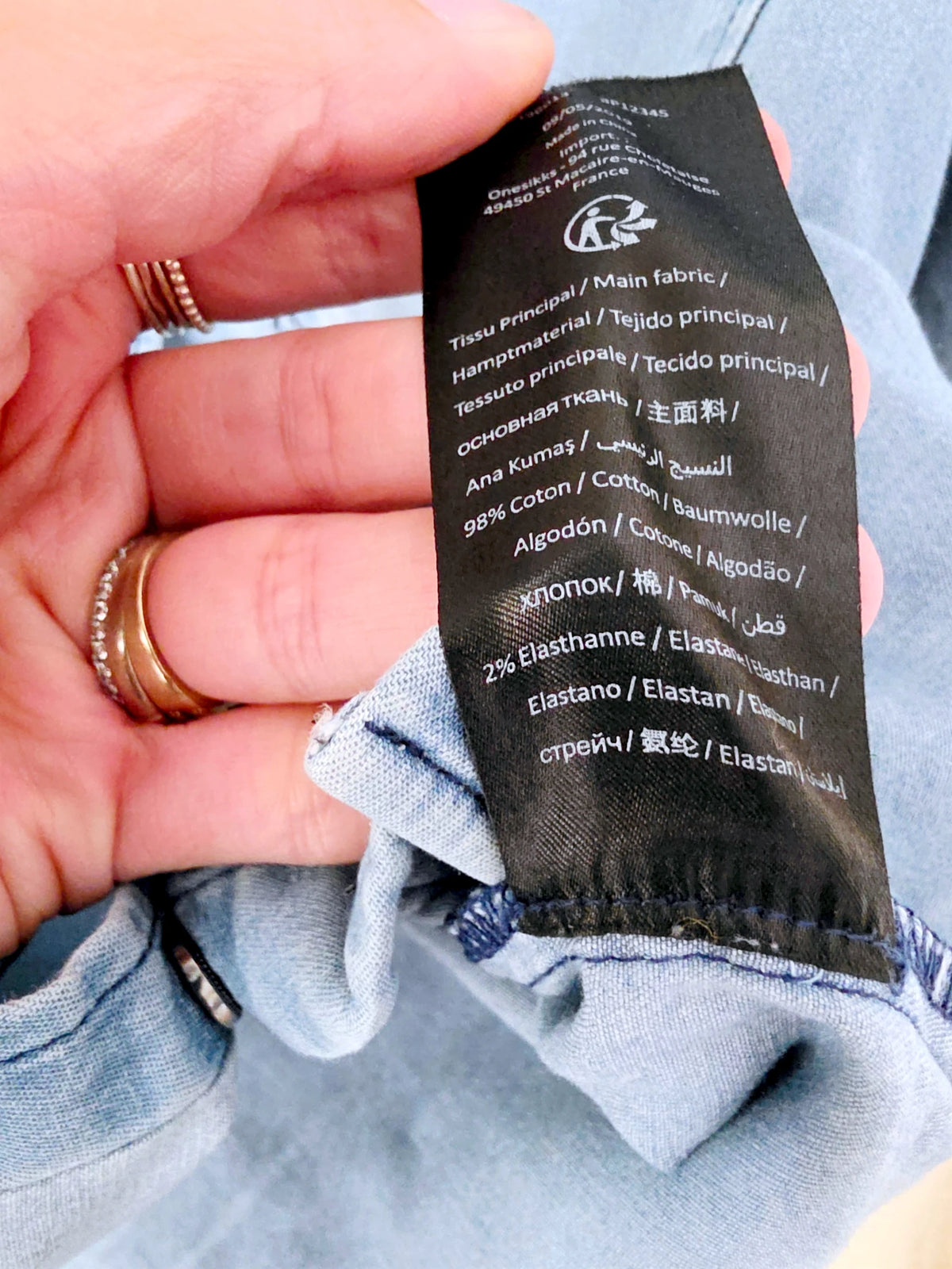 Chemise en denim bleu délavé