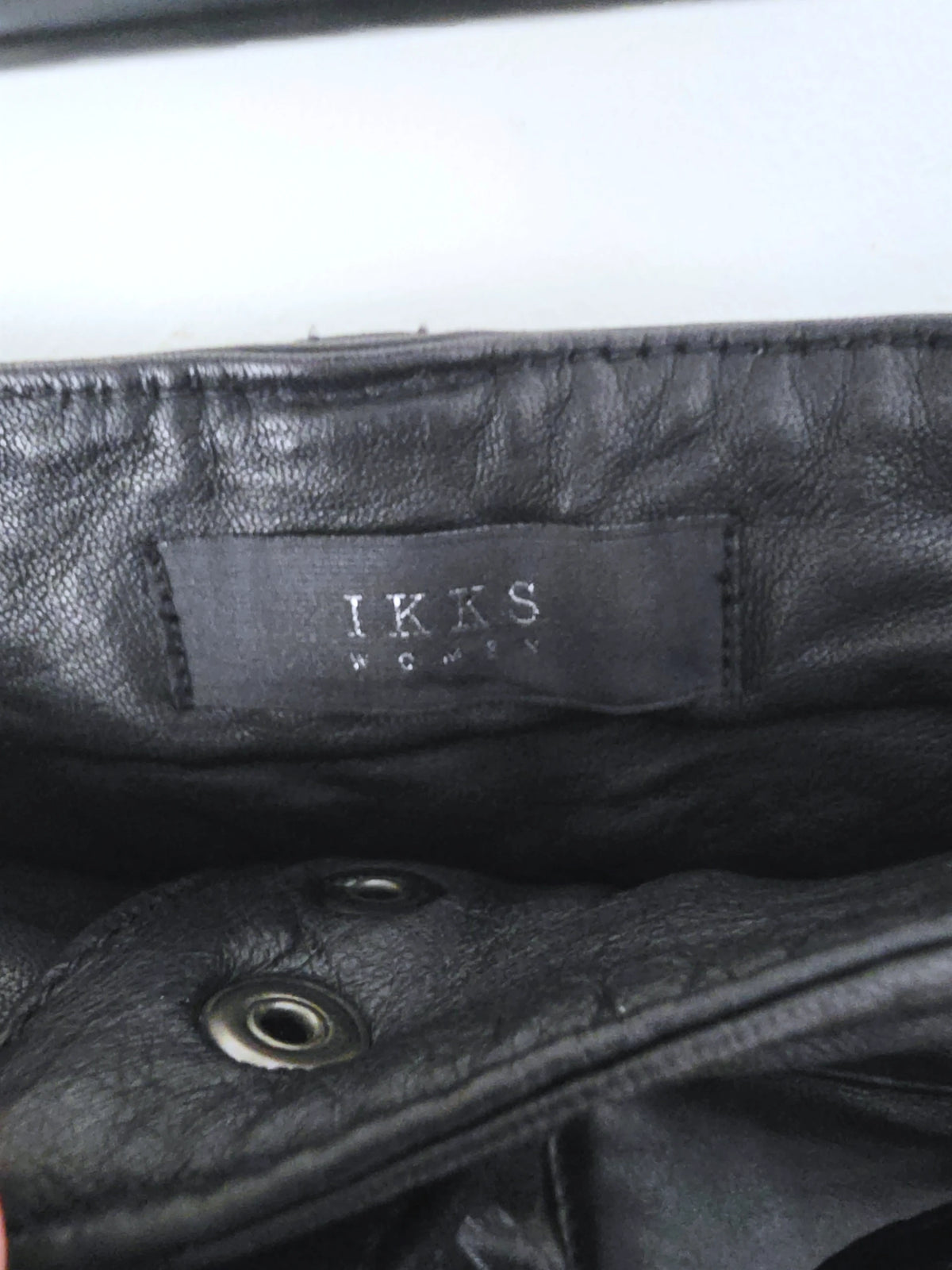 Short noir 100% cuir