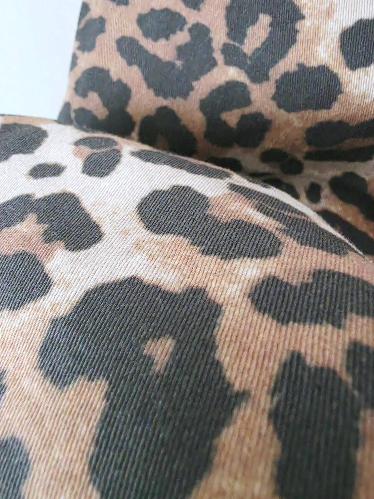 Pantalon à imprimé léopard