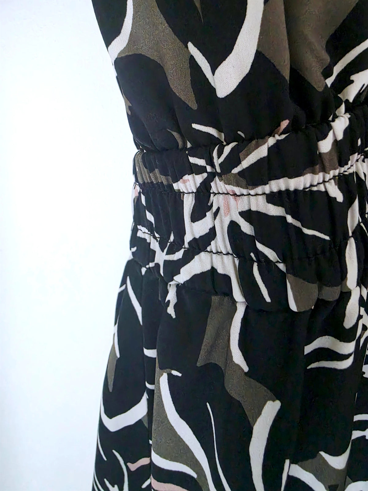 Robe kaki à imprimé camouflage - 𝐌𝐚𝐫𝐢𝐧𝐚𝟒𝟒𝐟𝐚𝐦𝐢𝐥𝐲
