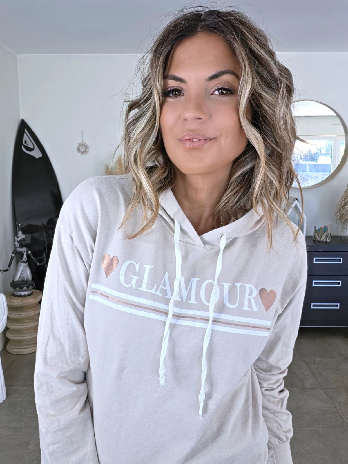 Robe beige à effet superposition - 𝐌𝐚𝐫𝐢𝐧𝐚𝟒𝟒𝐟𝐚𝐦𝐢𝐥𝐲