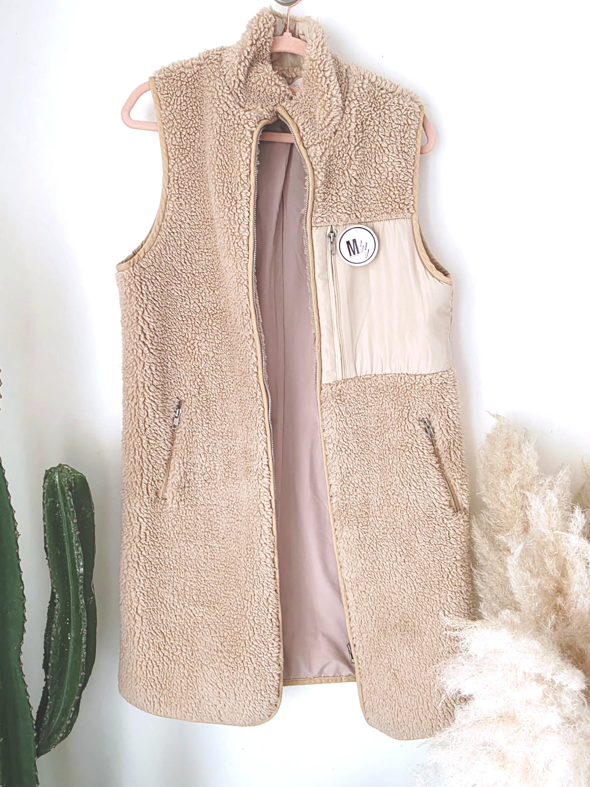 Manteau bouclette beige sans manche - 𝐌𝐚𝐫𝐢𝐧𝐚𝟒𝟒𝐟𝐚𝐦𝐢𝐥𝐲