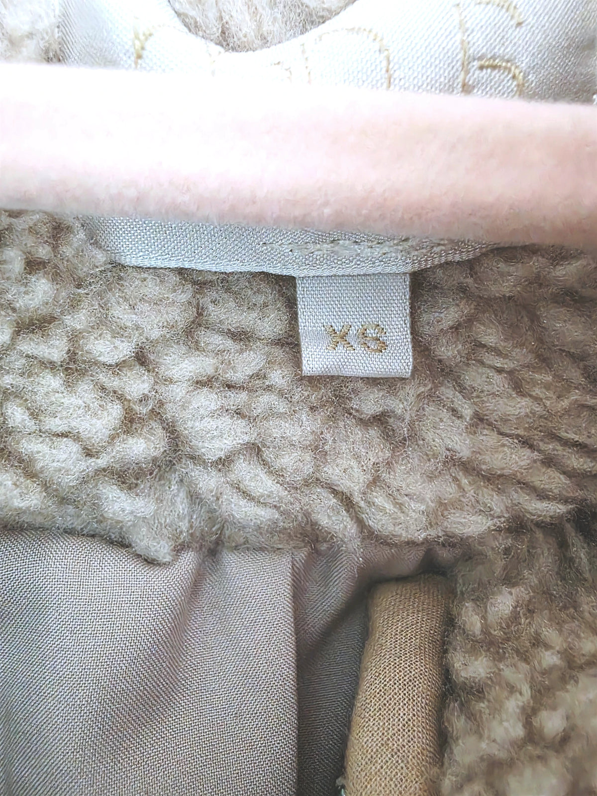 Manteau bouclette beige sans manche - 𝐌𝐚𝐫𝐢𝐧𝐚𝟒𝟒𝐟𝐚𝐦𝐢𝐥𝐲