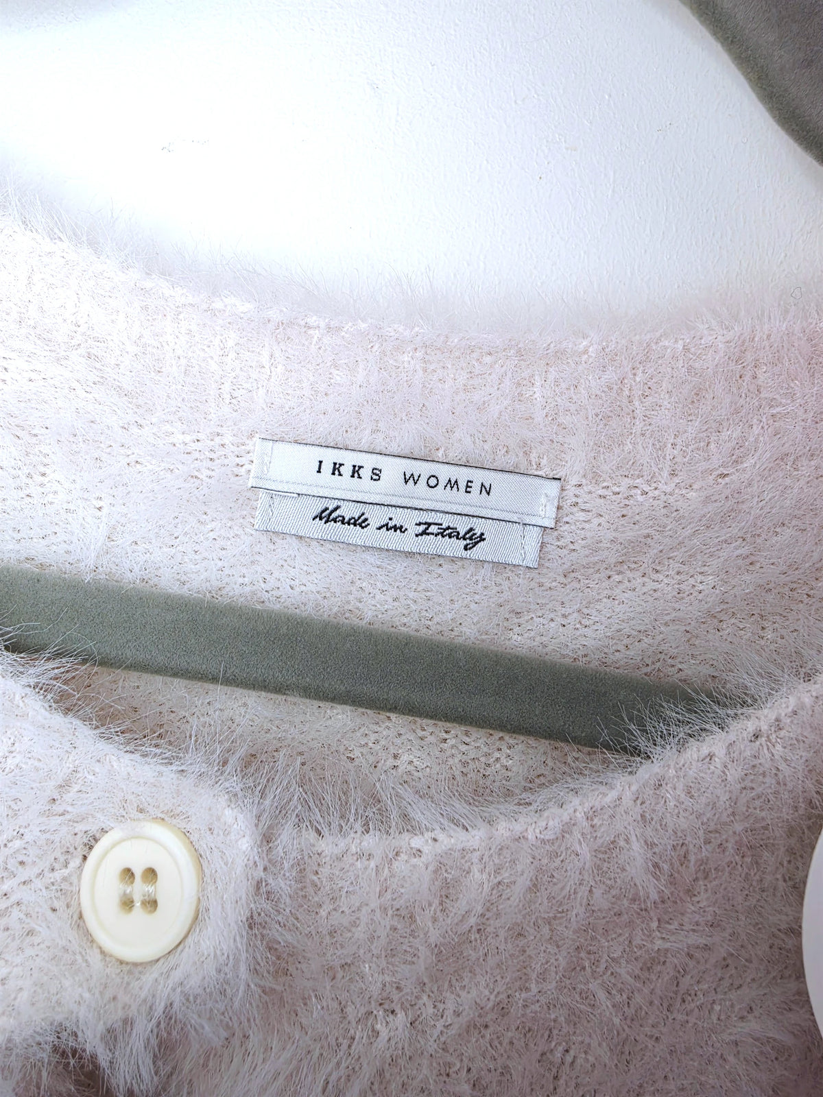 Cardigan piloupilou beige - 𝐌𝐚𝐫𝐢𝐧𝐚𝟒𝟒𝐟𝐚𝐦𝐢𝐥𝐲