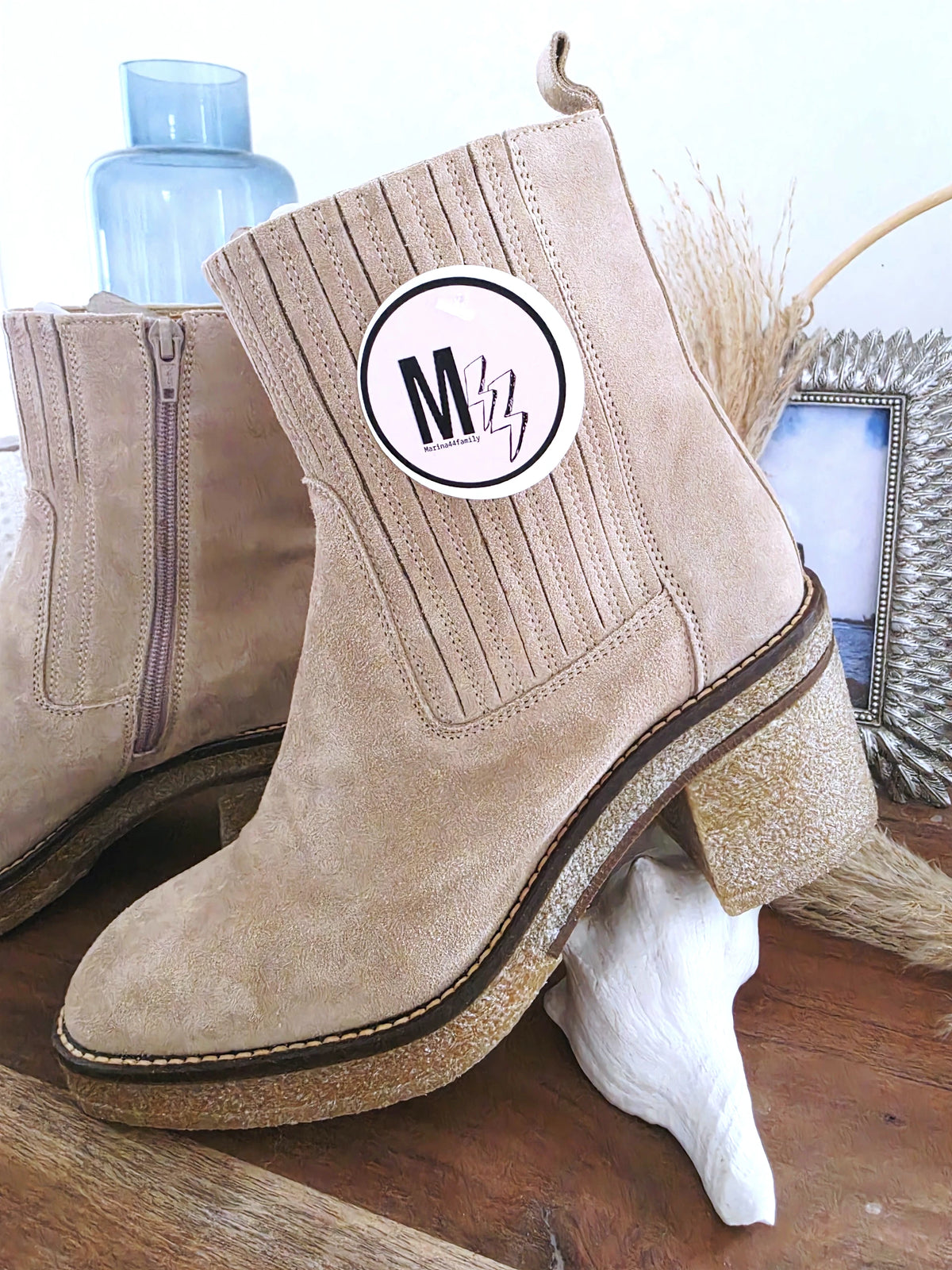Bottines Janis beiges 100% cuir - 𝐌𝐚𝐫𝐢𝐧𝐚𝟒𝟒𝐟𝐚𝐦𝐢𝐥𝐲