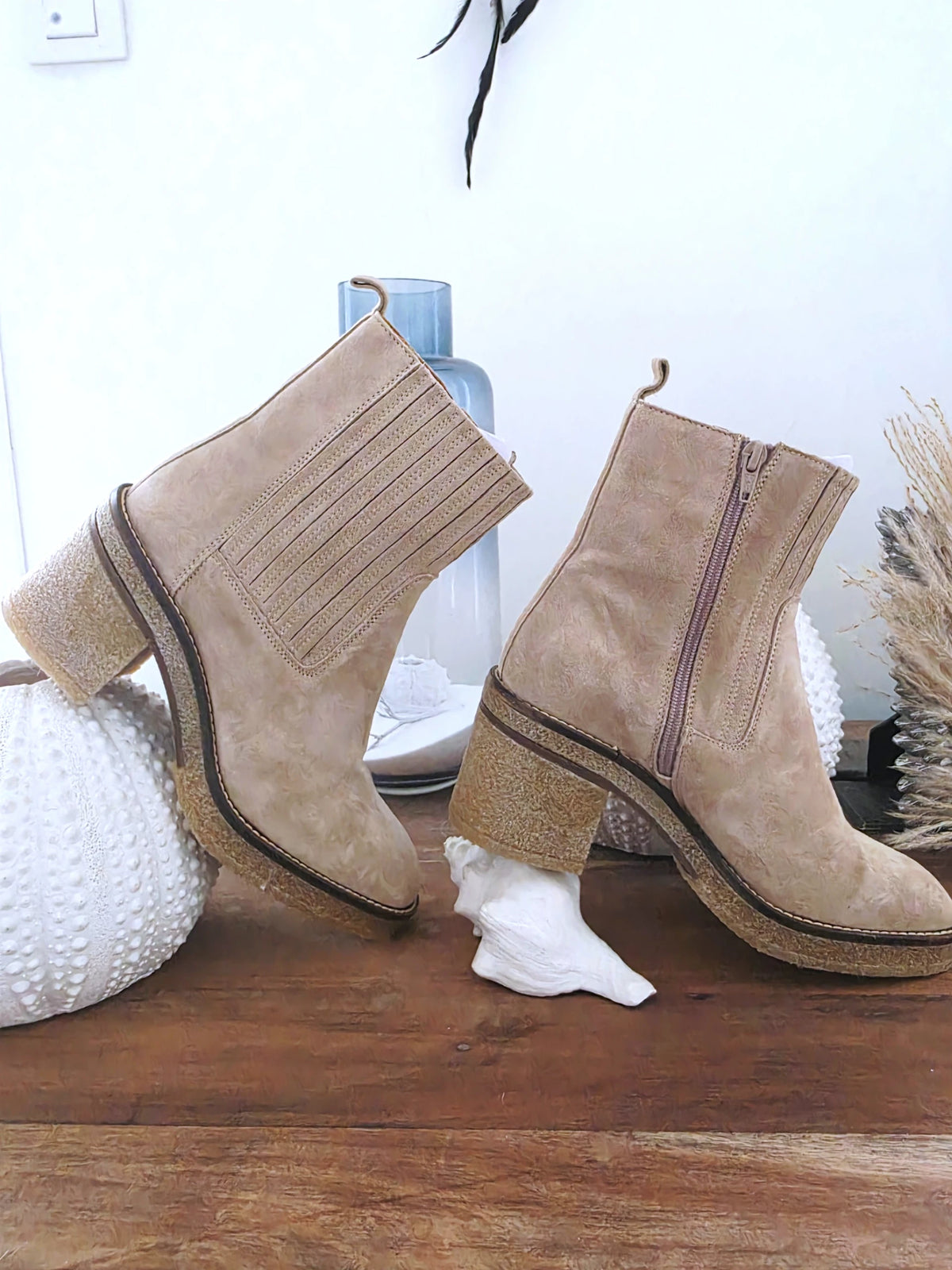 Bottines Janis beiges 100% cuir - 𝐌𝐚𝐫𝐢𝐧𝐚𝟒𝟒𝐟𝐚𝐦𝐢𝐥𝐲