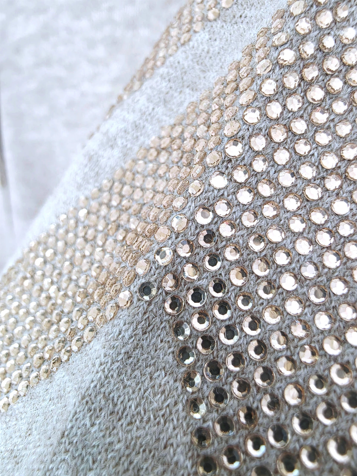 Pull beige chiné à maille fine et chaude