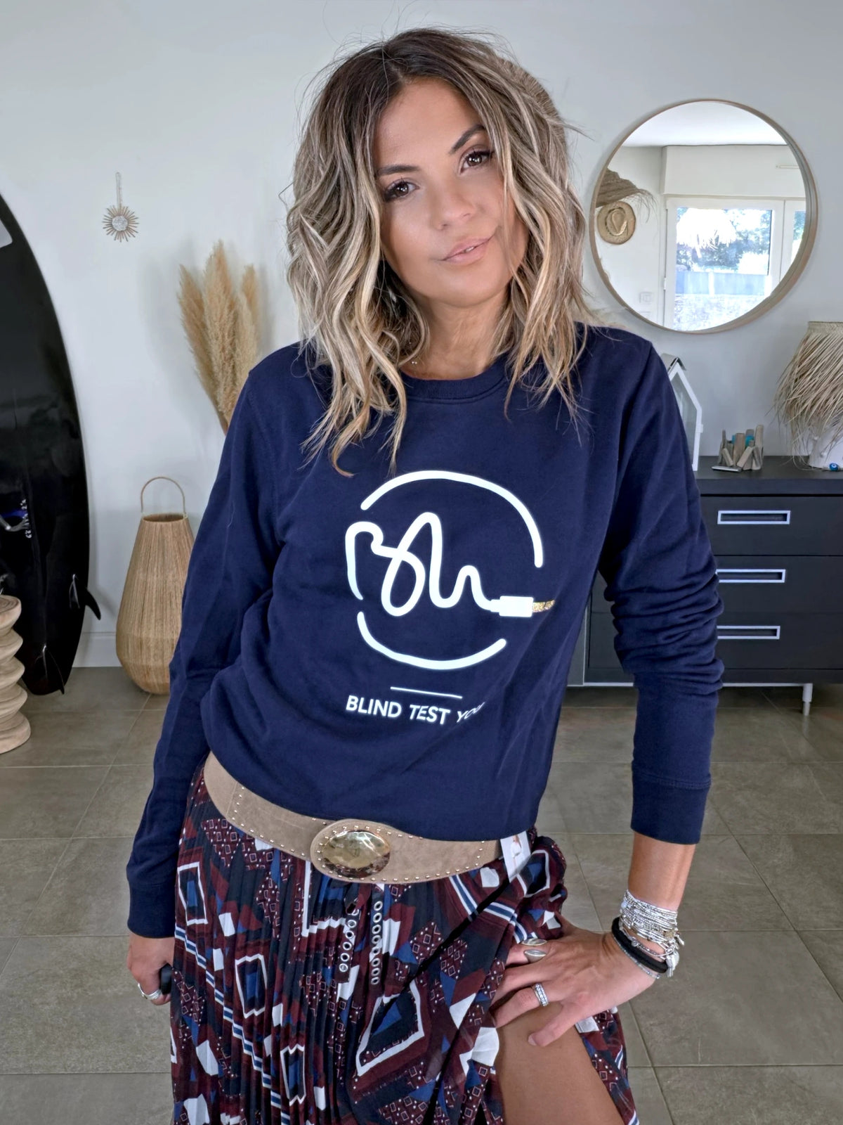 Sweat bleu marine blind test you - 𝐌𝐚𝐫𝐢𝐧𝐚𝟒𝟒𝐟𝐚𝐦𝐢𝐥𝐲